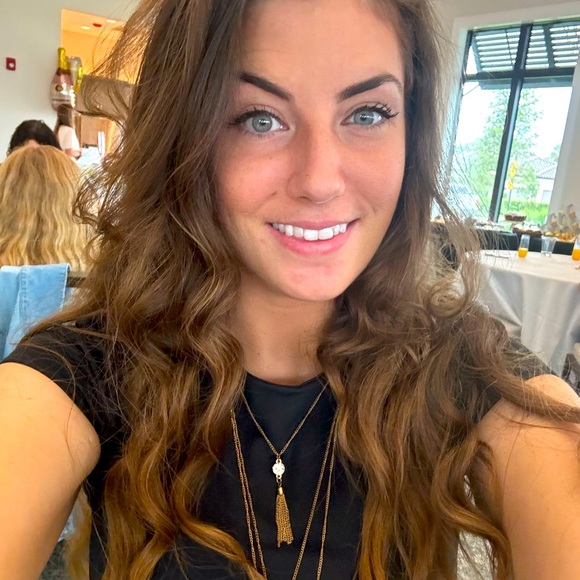 Gorgeous, Sparkly, Sexy, Beautiful, Clean & Fair is What I Offer - Picture 3 of 6